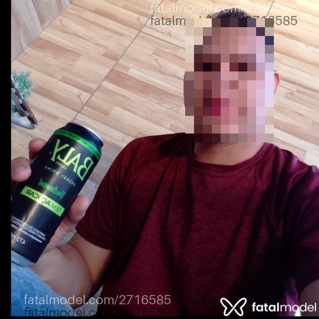 Acompanhante homem com cabelo castanho de olhos castanhos - Jesus Turco