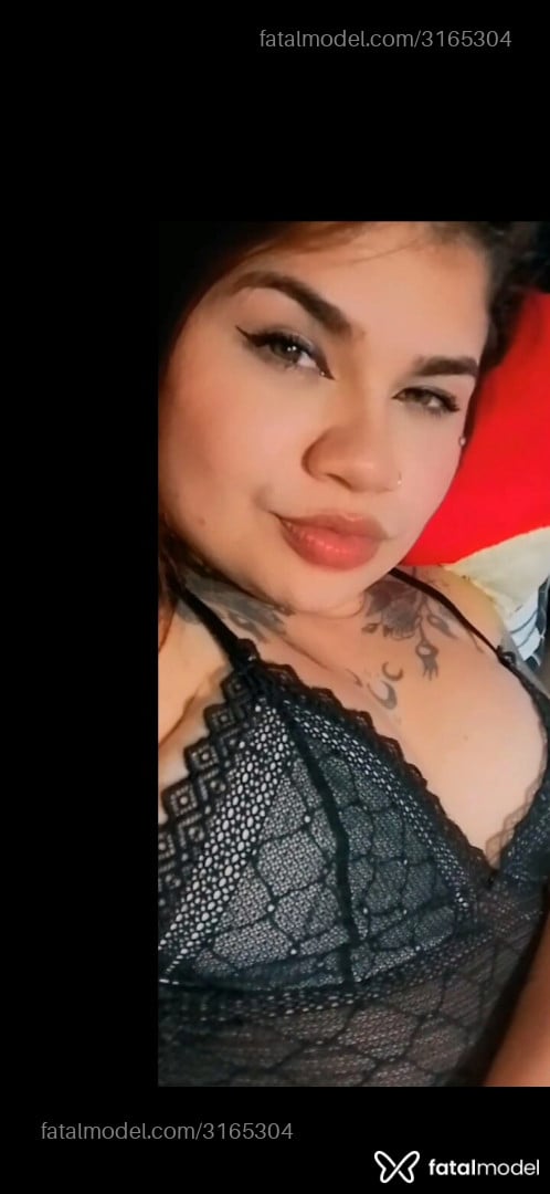 Acompanhante mulher morena (o) de olhos castanhos - Larissa