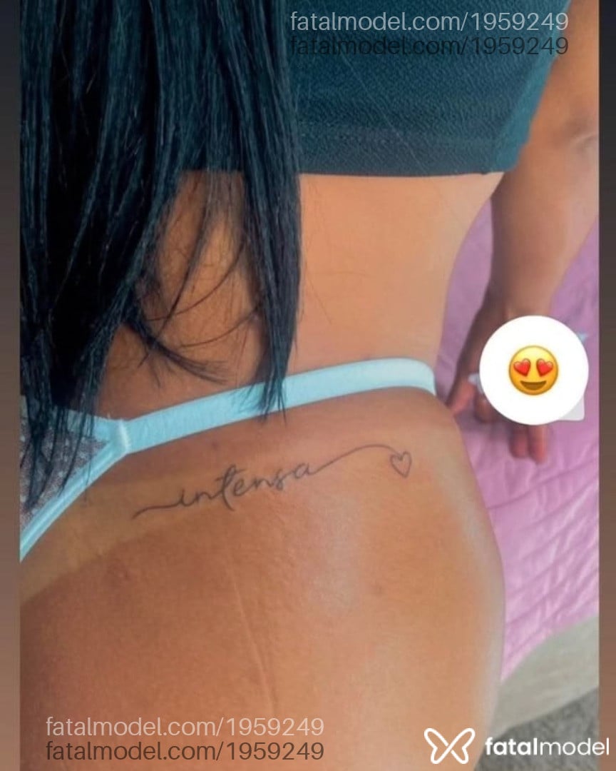Acompanhante mulher morena (o) de olhos pretos - Natália