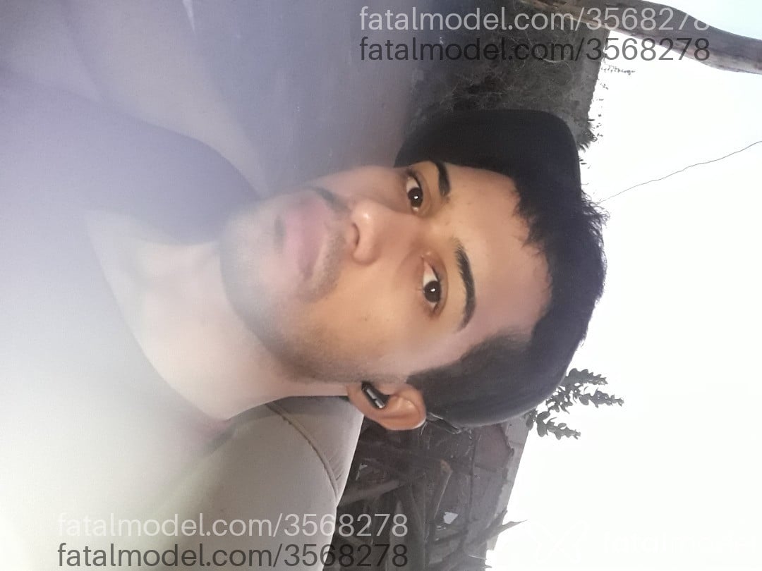 Acompanhante homem morena (o) de olhos castanhos - Comedoor