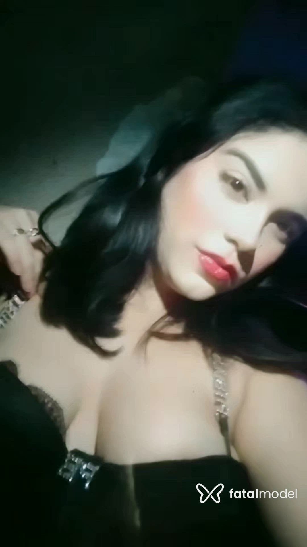 Acompanhante mulher com cabelo castanho de olhos castanhos - Nycks