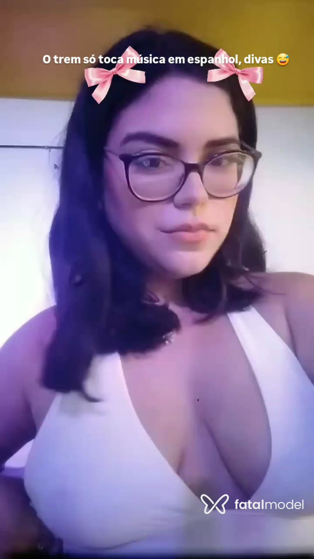 Acompanhante mulher com cabelo castanho de olhos castanhos - Nycks