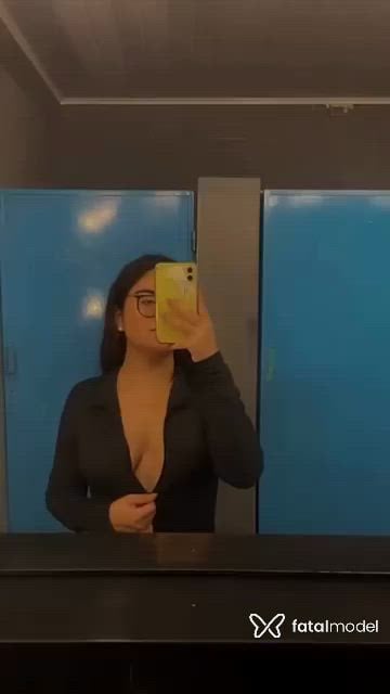 Acompanhante mulher com cabelo castanho de olhos castanhos - Nycks