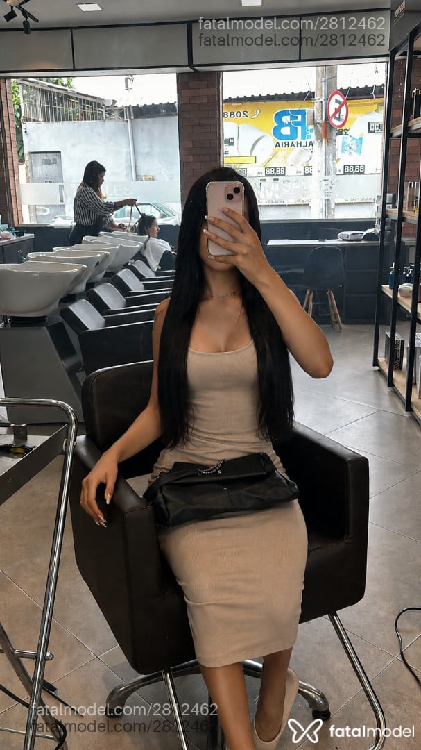 Acompanhante mulher morena (o) de olhos castanhos - Isabella