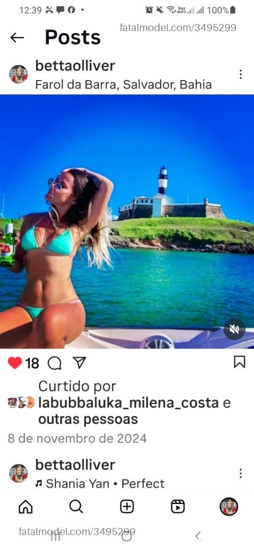 Acompanhante mulher loira (o) de olhos castanhos - Sofia