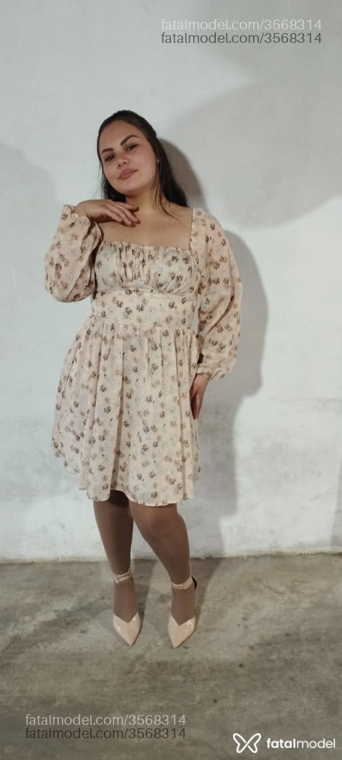 Acompanhante mulher com cabelo castanho de olhos castanhos - Eduarda