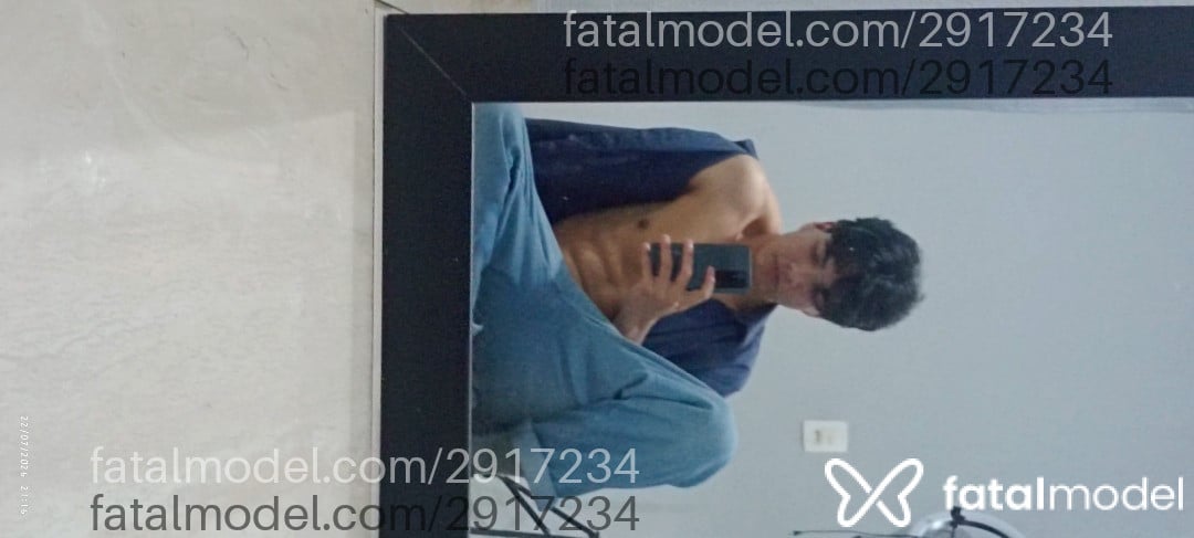 Acompanhante homem morena (o) de olhos pretos - Davinxi Acompanhante homem morena (o) de olhos pretos - Davinxi
