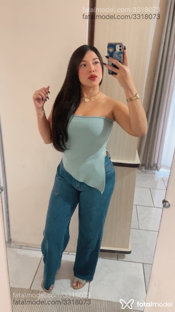 Acompanhante mulher morena (o) de olhos castanhos - Kelly