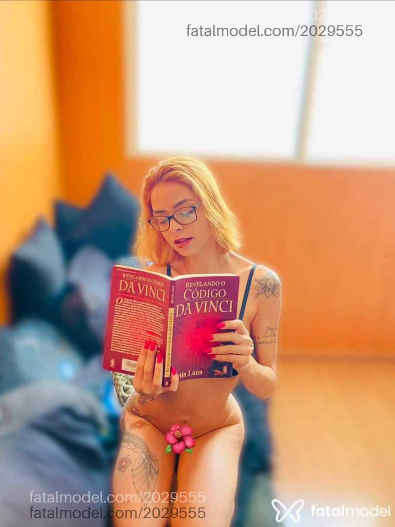 Acompanhante mulher ruiva (o) de olhos castanhos - Soraia