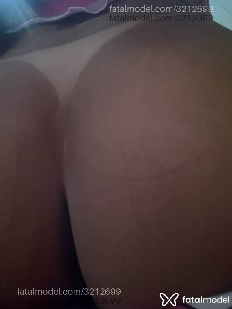 Acompanhante mulher morena (o) de olhos castanhos - Daniela