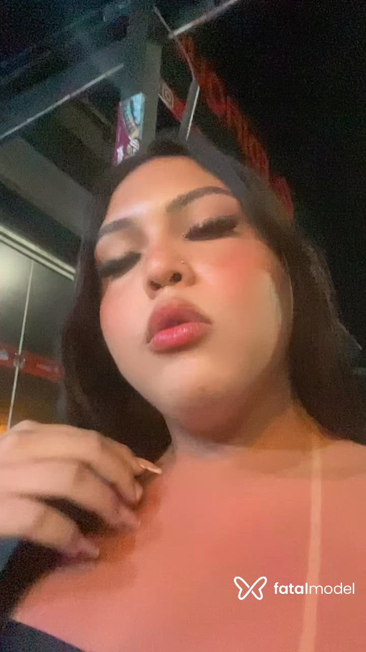 Acompanhante mulher trans morena (o) de olhos castanhos - Maria Cecília Acompanhante mulher trans morena (o) de olhos castanhos - Maria Cecília
