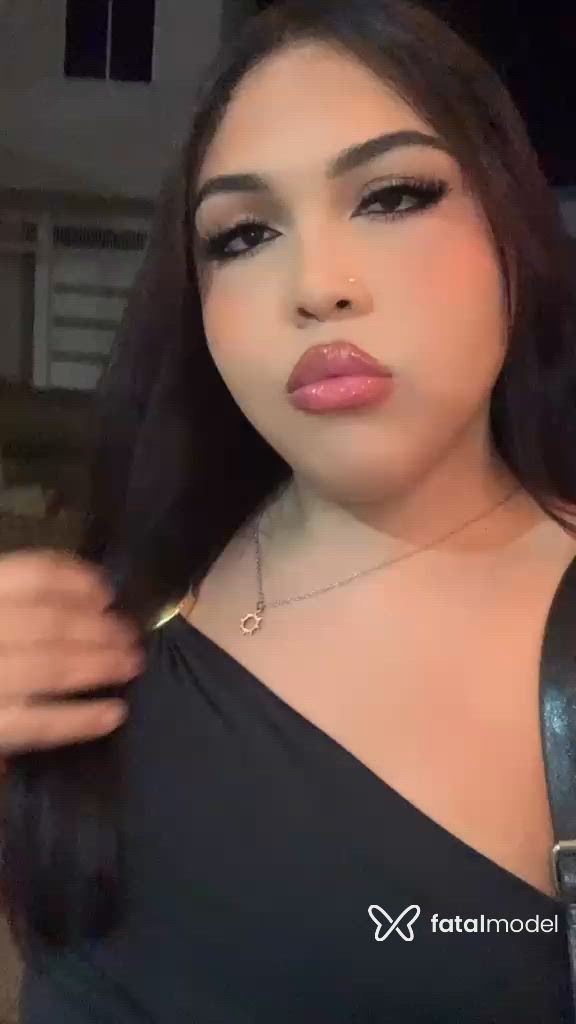 Acompanhante mulher trans morena (o) de olhos castanhos - Maria Cecília Acompanhante mulher trans morena (o) de olhos castanhos - Maria Cecília