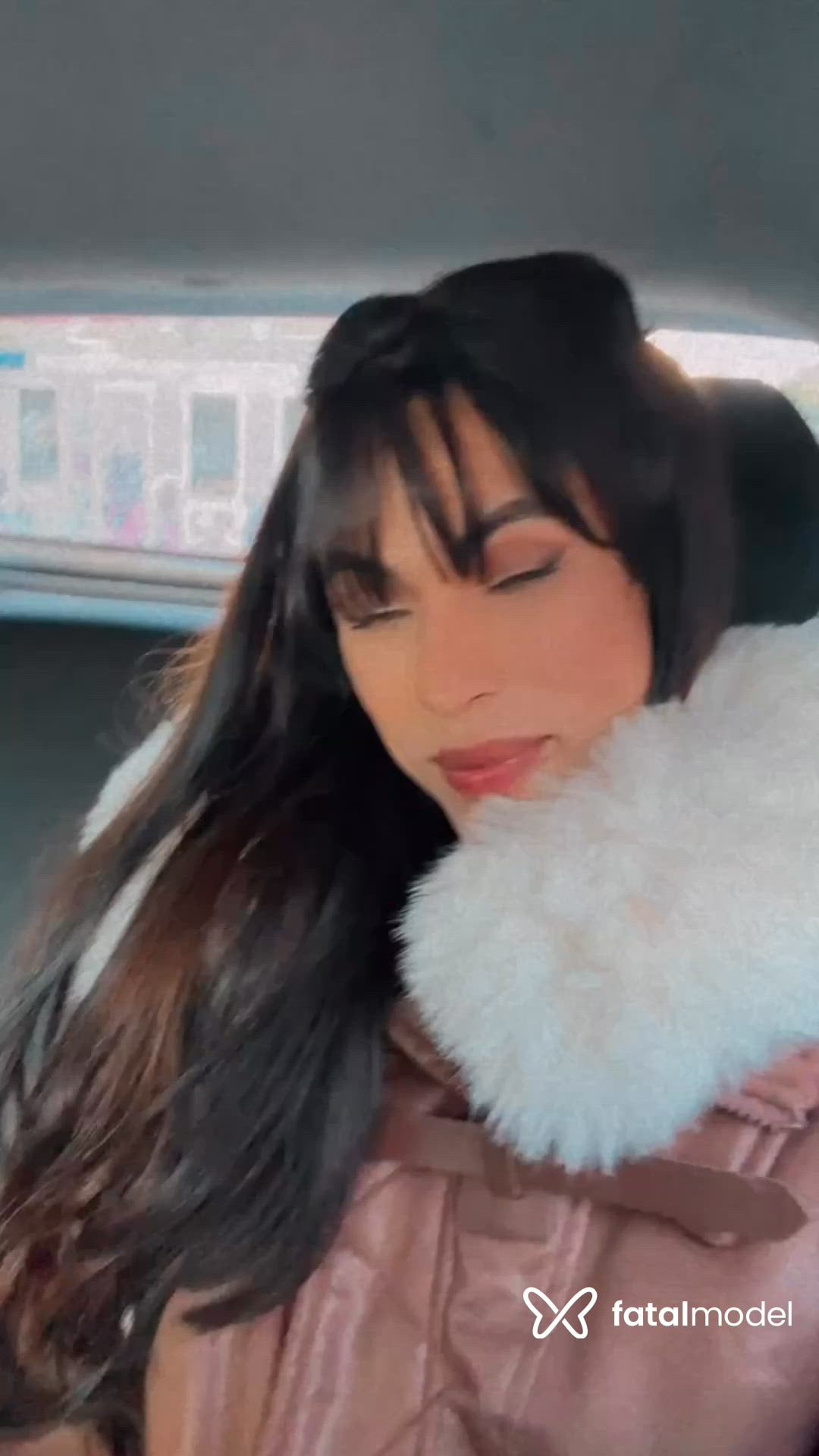 Acompanhante mulher trans morena (o) de olhos castanhos - Luara Satori