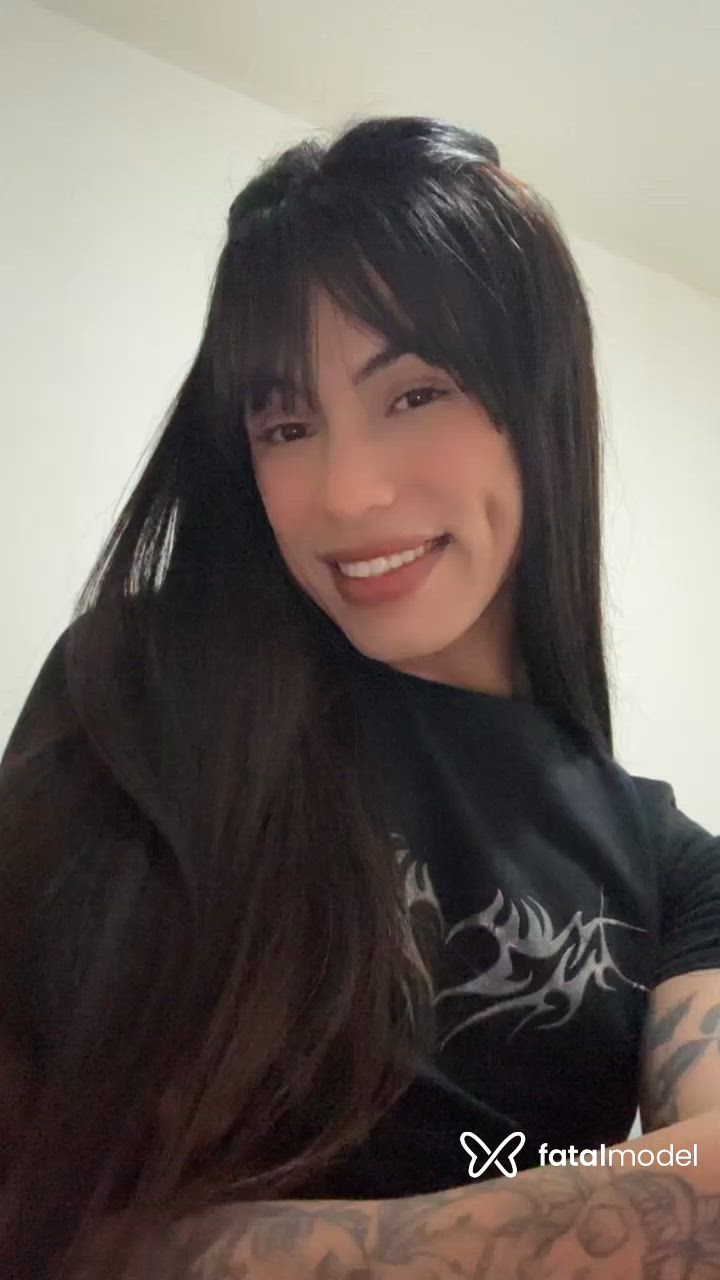 Acompanhante mulher trans morena (o) de olhos castanhos - Luara Satori
