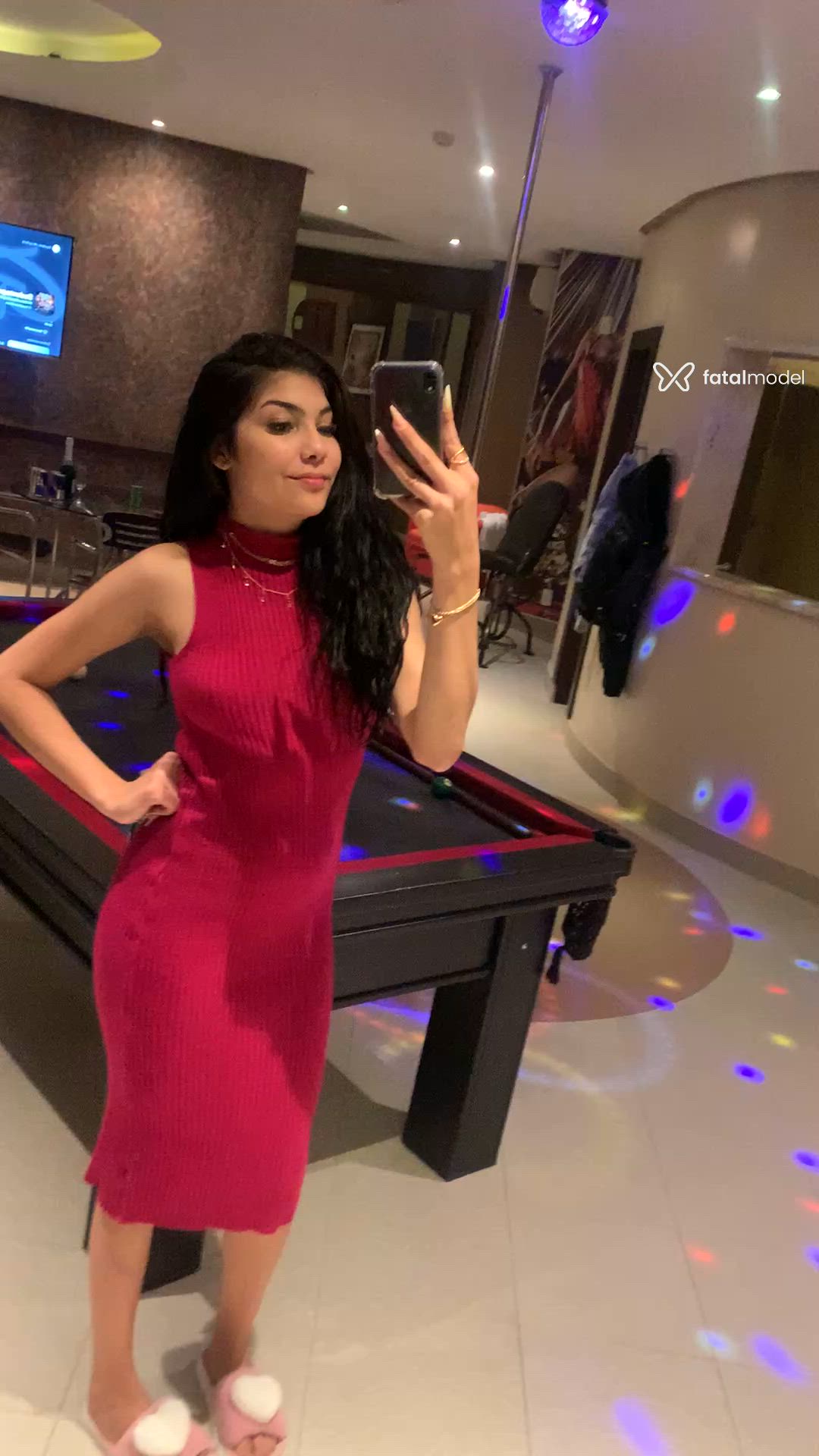 Acompanhante mulher morena (o) de olhos castanhos - Laryssa Bragança