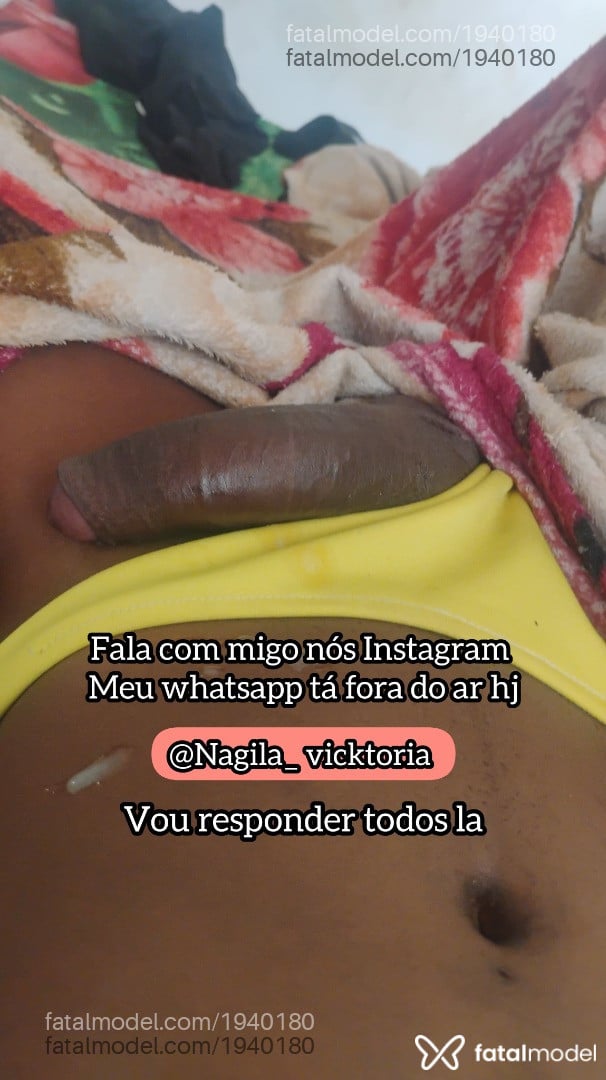 Acompanhante mulher trans com cabelo castanho de olhos castanhos - Victoria Santos