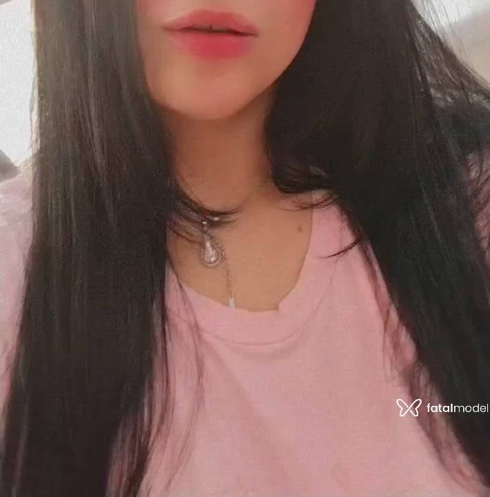 Acompanhante mulher morena (o) de olhos verdes - Sophie