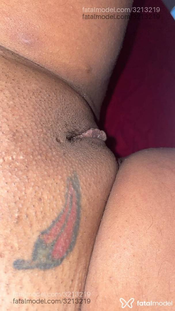 Acompanhante mulher morena (o) de olhos castanhos - Bruninha Indinha