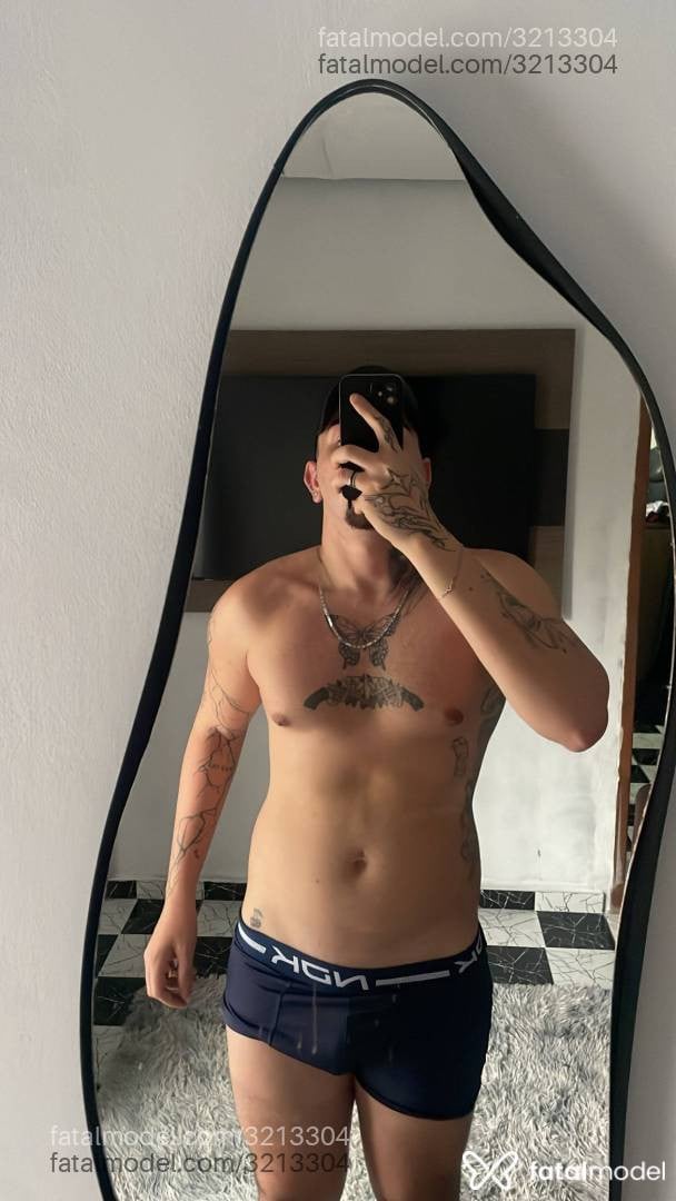 Acompanhante homem com cabelo castanho de olhos castanhos - Tuhtxl