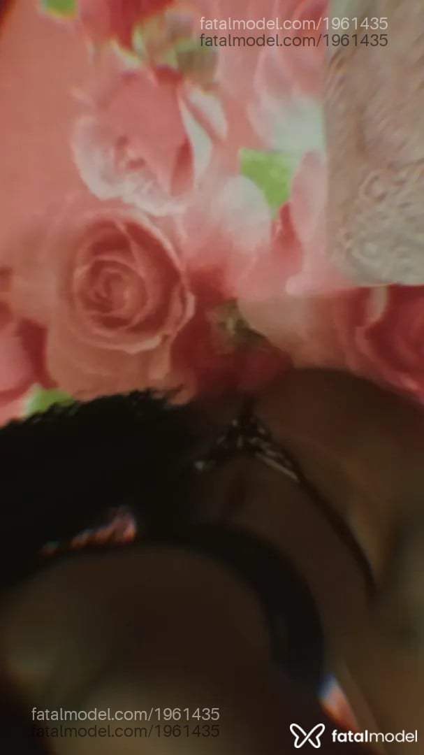 Acompanhante mulher morena (o) de olhos pretos - Dengosasafada
