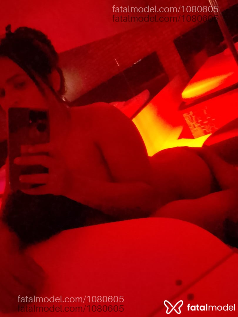 Acompanhante travesti morena (o) de olhos mel - Patrícia Souza