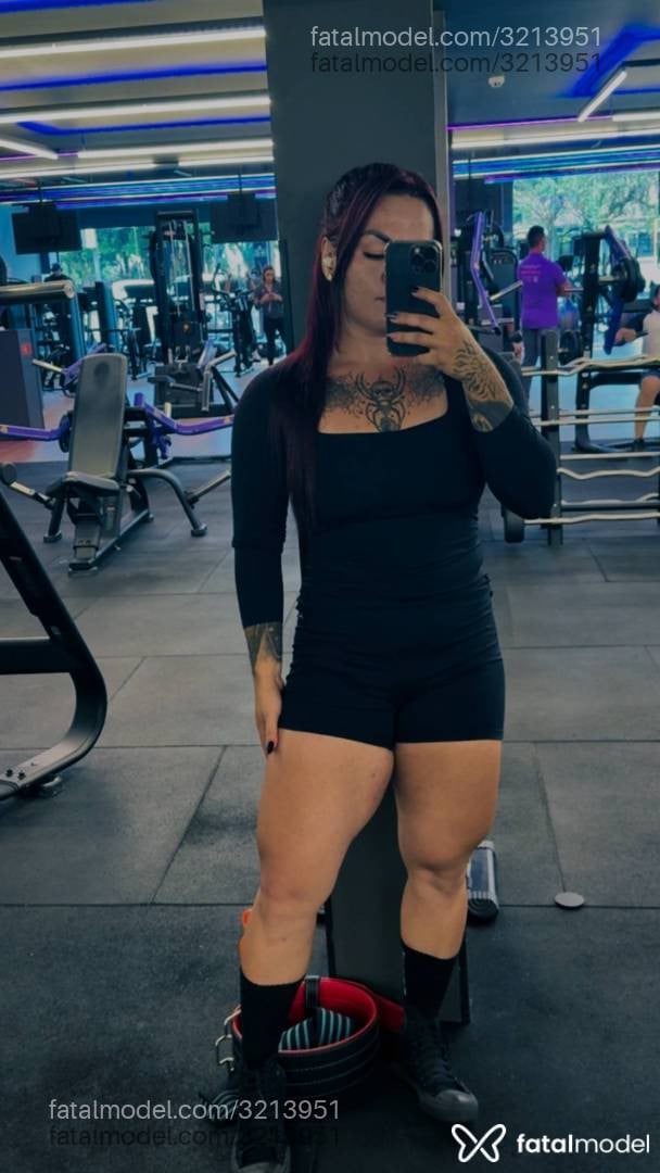 Acompanhante mulher ruiva (o) de olhos castanhos - Ludy