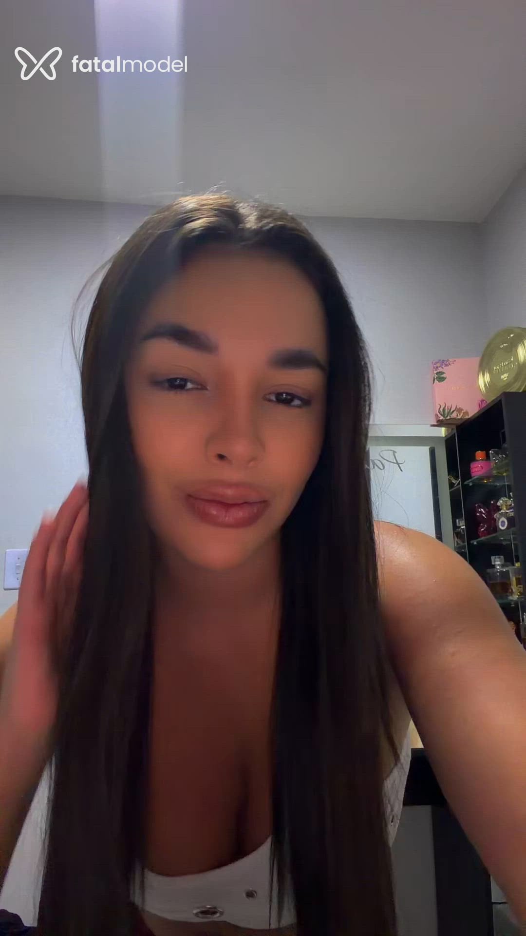 Acompanhante mulher com cabelo castanho de olhos pretos - Jessica