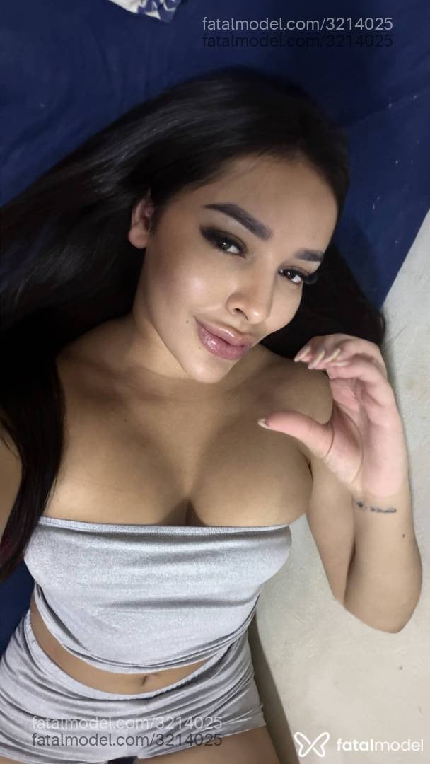 Acompanhante mulher com cabelo castanho de olhos pretos - Jessica