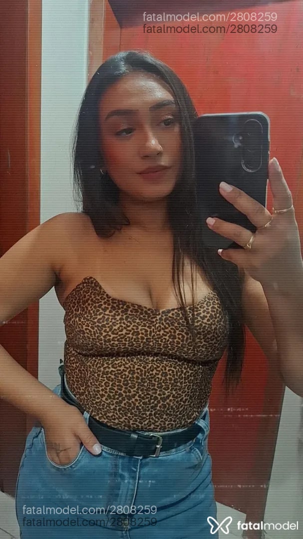 Acompanhante mulher morena (o) de olhos castanhos - Giovanna Matos