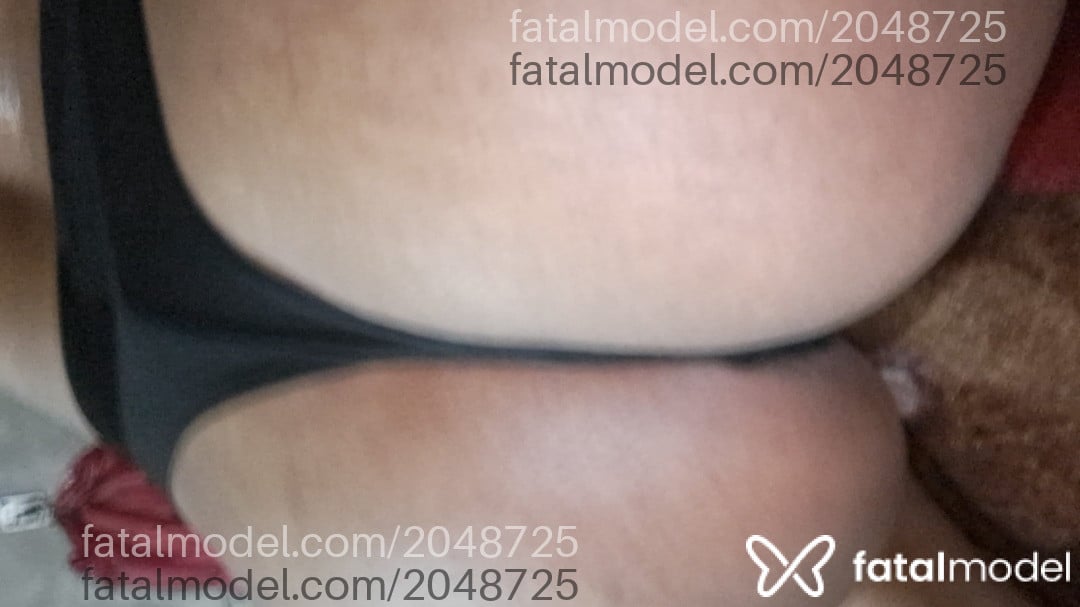 Acompanhante mulher morena (o) de olhos pretos - Denise Mil Graus