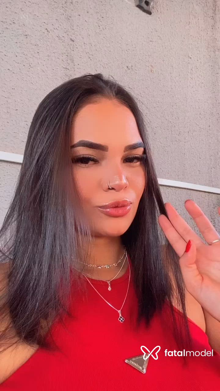 Acompanhante mulher morena (o) de olhos mel - Jessyka Acompanhante mulher morena (o) de olhos mel - Jessyka