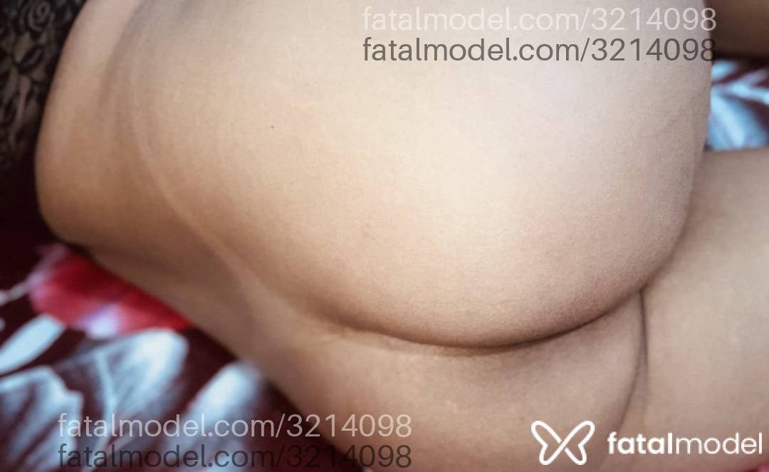 Acompanhante mulher morena (o) de olhos castanhos - Brenda