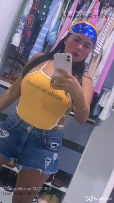 Acompanhante mulher morena (o) de olhos castanhos - Brenda
