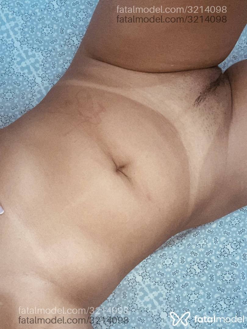 Acompanhante mulher morena (o) de olhos castanhos - Brenda