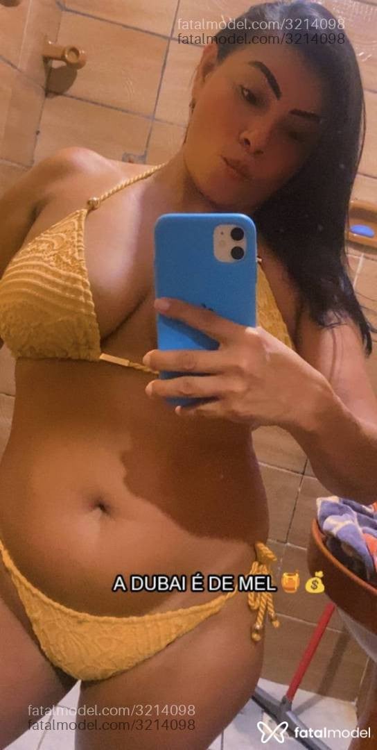Acompanhante mulher morena (o) de olhos castanhos - Brenda