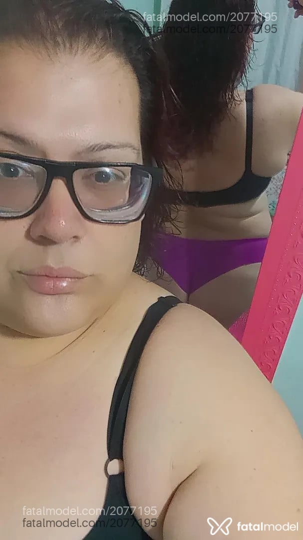 Acompanhante mulher trans ruiva (o) de olhos castanhos - Daniely