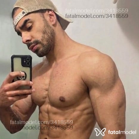 Acompanhante homem com cabelo castanho de olhos castanhos - Caio Prestes