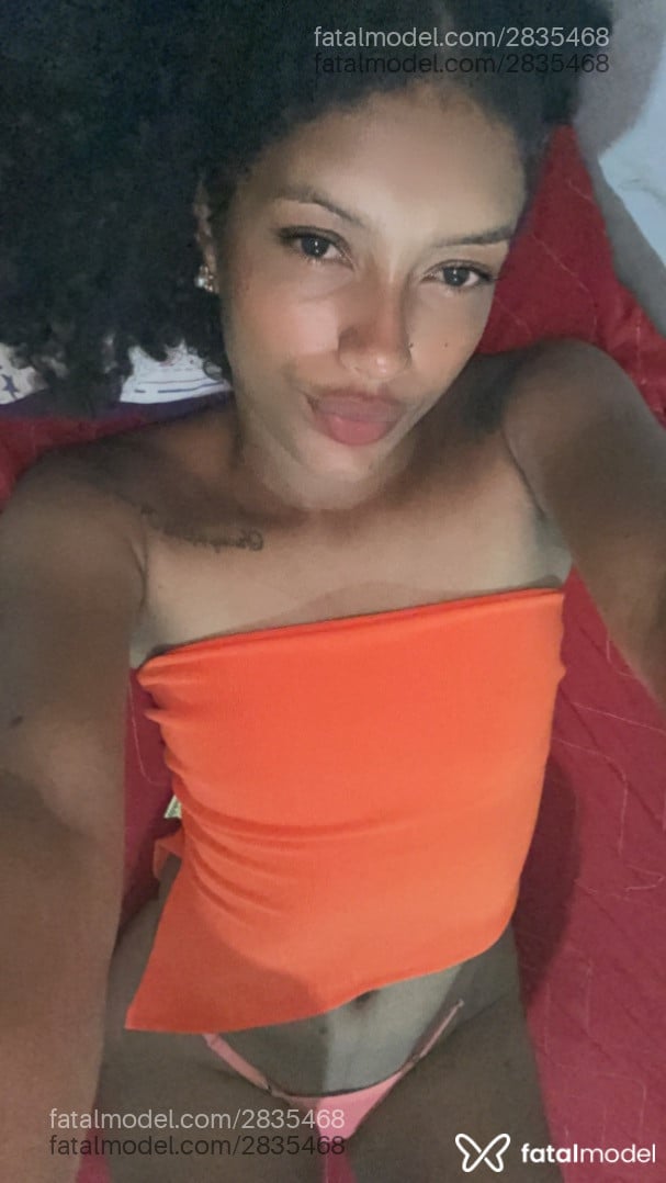 Acompanhante mulher morena (o) de olhos pretos - Fernanda Ferreira