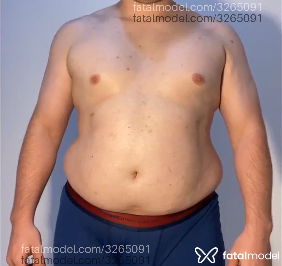 Acompanhante homem sem cabelo de olhos verdes - Raizen
