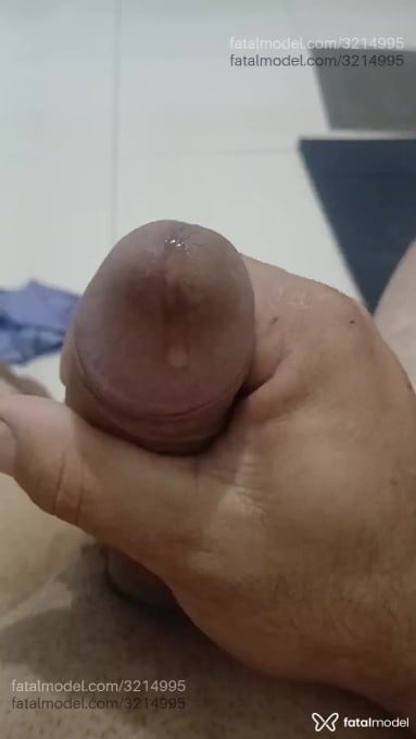 Acompanhante homem com cabelo castanho de olhos pretos em Nova Friburgo Acompanhante homem com cabelo castanho de olhos pretos em Nova Friburgo - Zé Manga