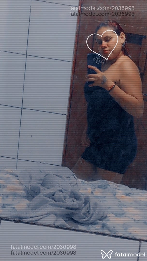 Acompanhante mulher ruiva (o) de olhos castanhos - Babi Ferreira