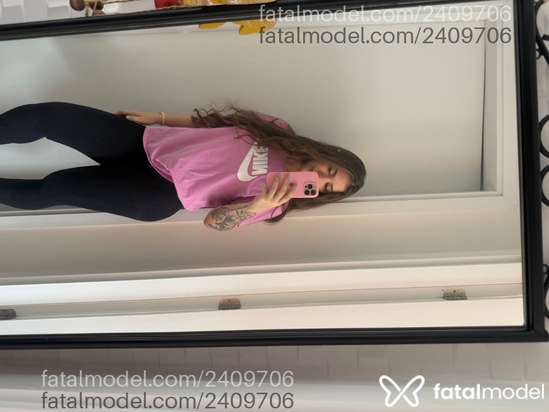 Acompanhante mulher com cabelo castanho de olhos castanhos - Angel