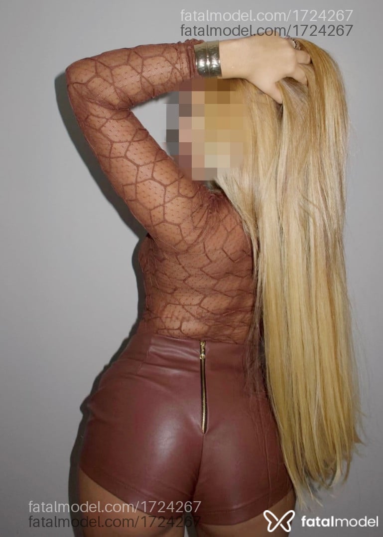 Acompanhante mulher loira (o) de olhos mel - Mel Valentina