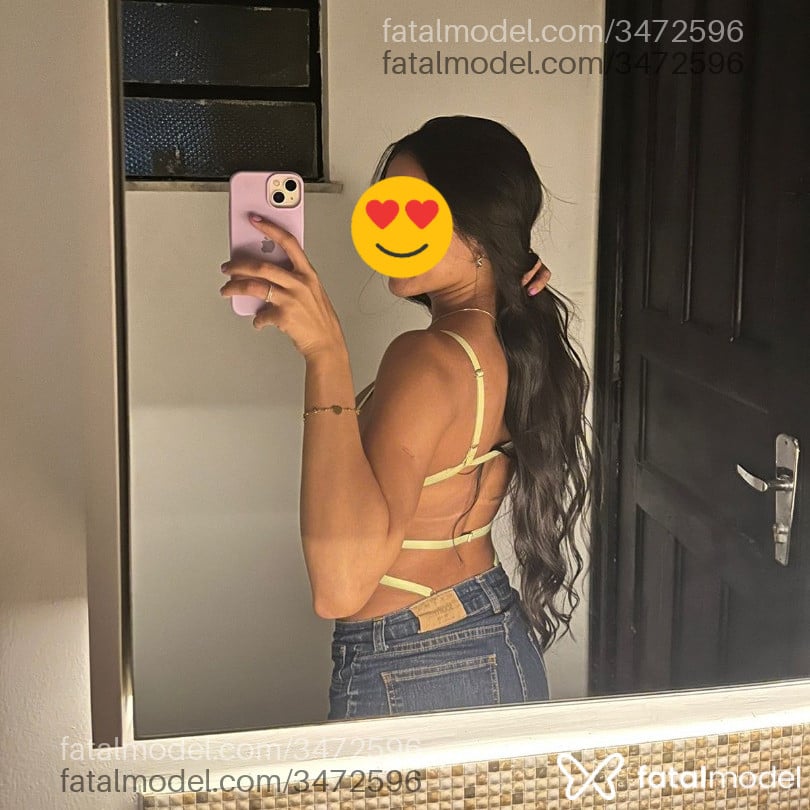 Acompanhante mulher morena (o) de olhos pretos - Izabela Aguiar