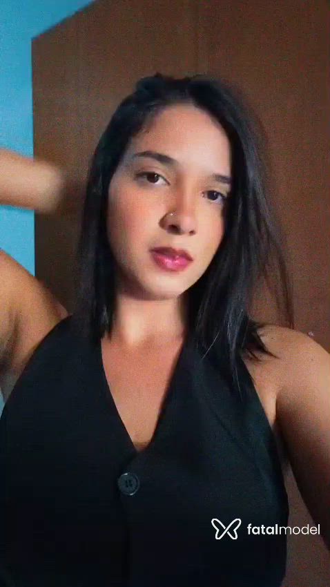 Acompanhante mulher morena (o) de olhos castanhos - Nanih Acompanhante mulher morena (o) de olhos castanhos - Nanih