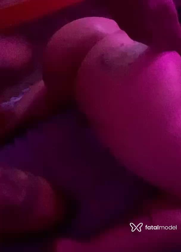 Acompanhante mulher trans morena (o) de olhos pretos - Nath Poison