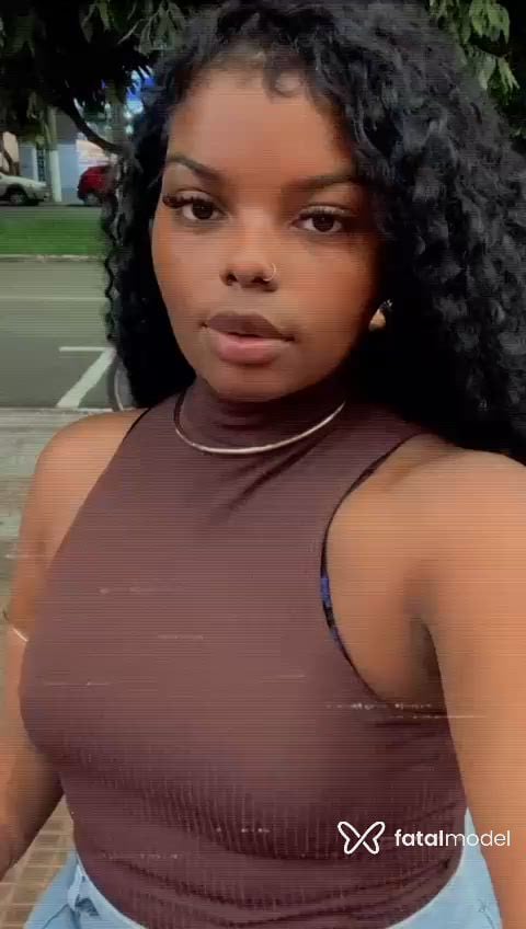 Acompanhante mulher morena (o) de olhos pretos - Bianca Acompanhante mulher morena (o) de olhos pretos - Bianca