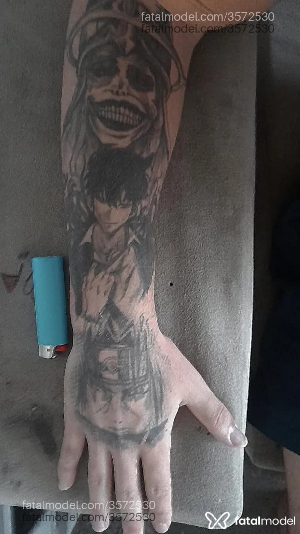 Acompanhante homem com cabelo castanho de olhos castanhos - Rzinn