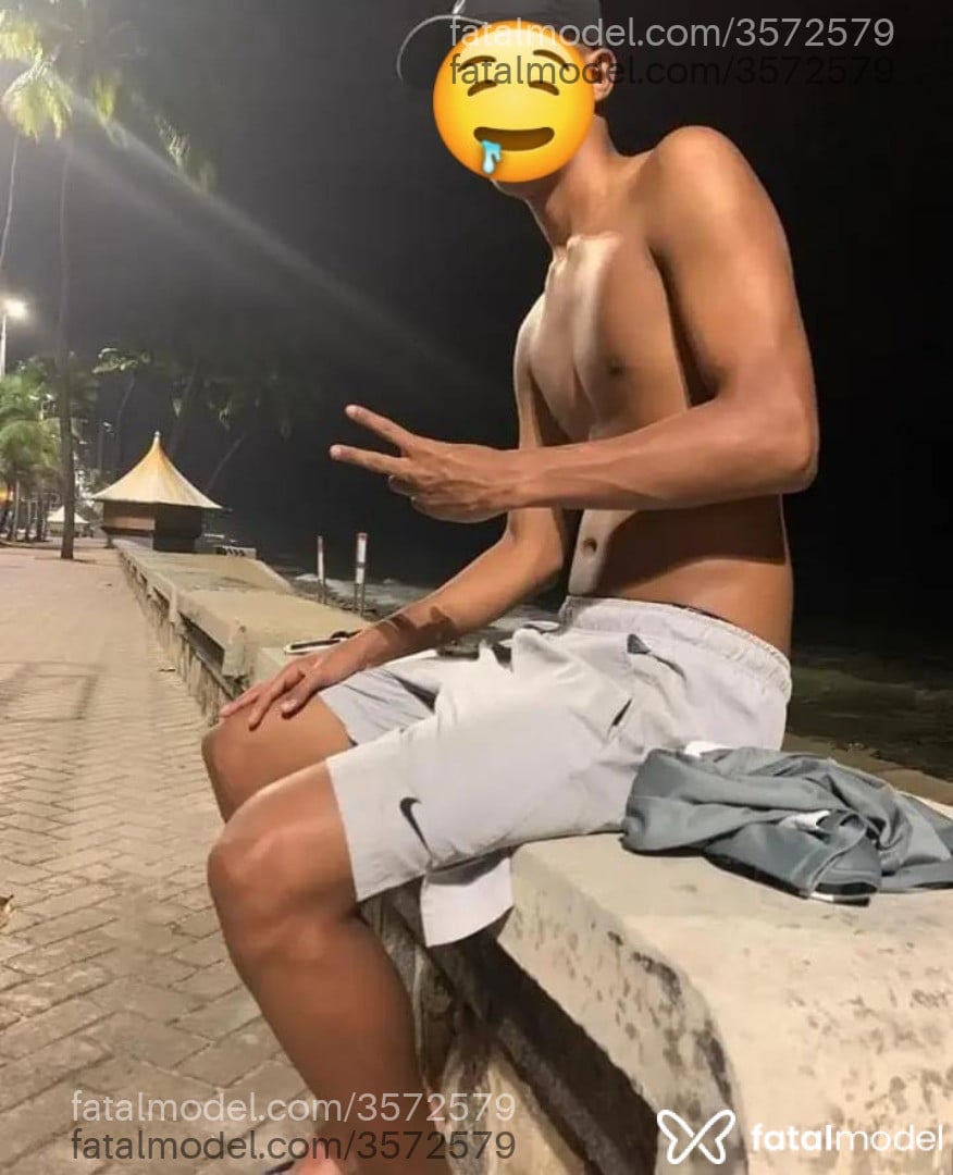 Acompanhante homem morena (o) de olhos pretos - Anderson Pzd Acompanhante homem morena (o) de olhos pretos - Anderson Pzd