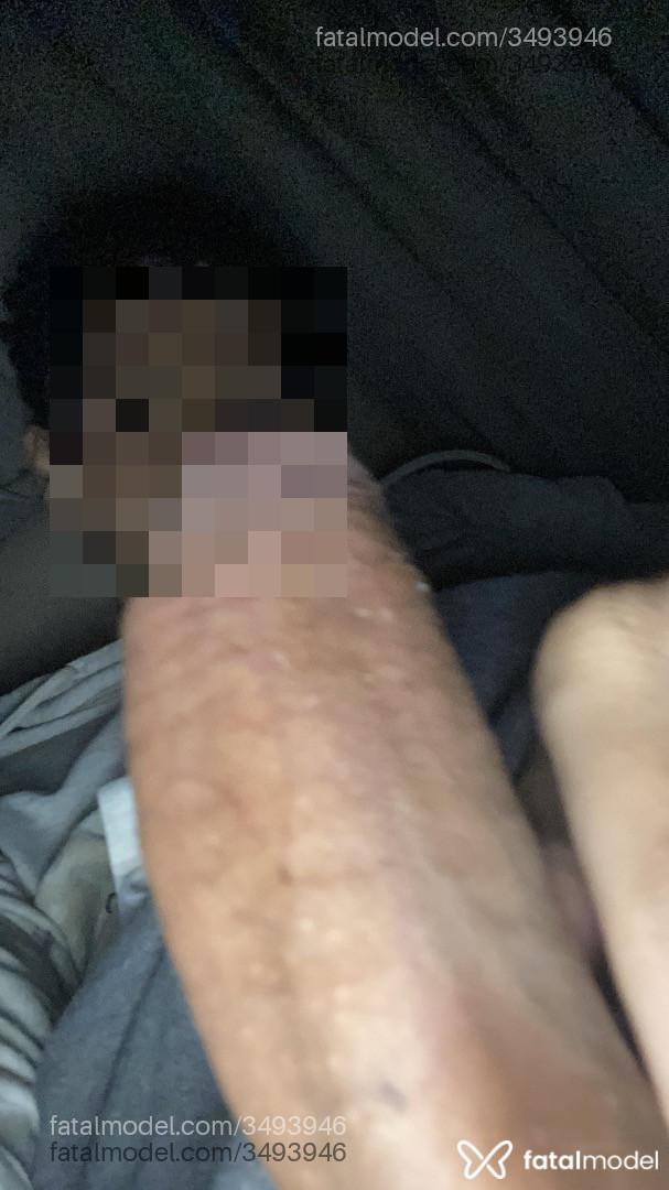 Acompanhante homem com cabelo castanho de olhos castanhos - Matheus